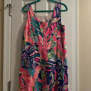 Lilly Pulitzer size 12 dress. excellent condition.